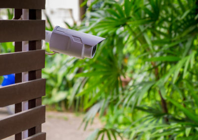 depositphotos_90106600-stock-illustration-traveler-logo-vector